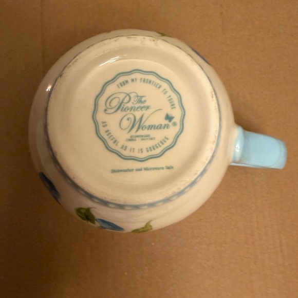 The Pioneer Woman Sweet Rose 14.5-ounce Stoneware Mug - Picture 7 of 7